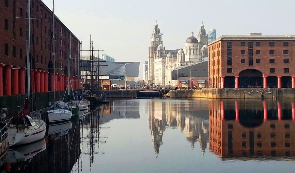 albert dock liverpool